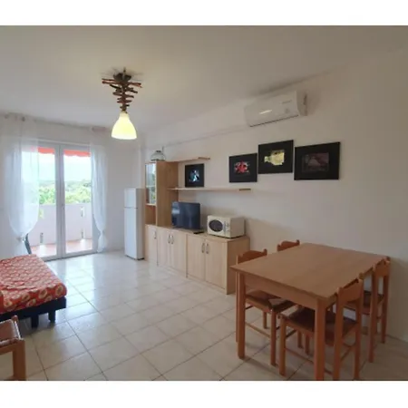 Cozy Escape On The Seafront Of Lignano Lignano Sabbiadoro